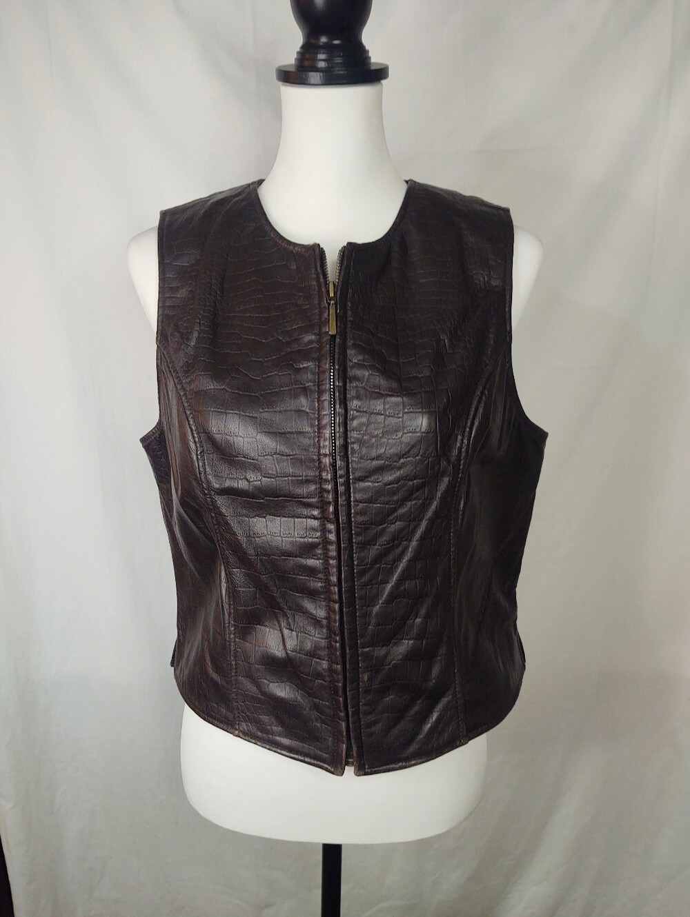 Vtg Lord & Taylor Embossed Leather Vest Sz M